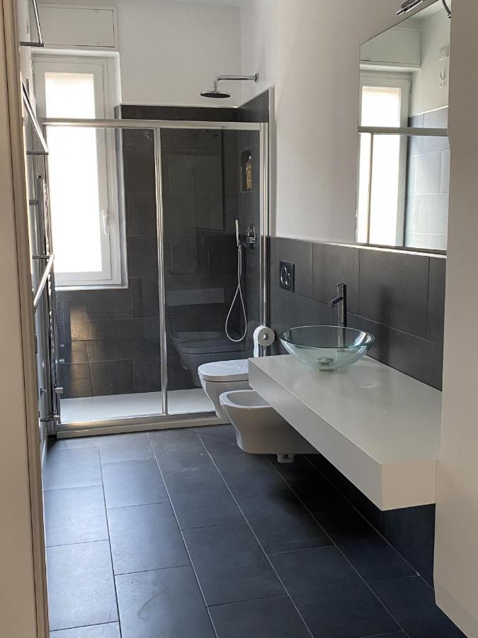 Bright & Spacious Apartment Near Navigli - Ponti Milaan Buitenkant foto