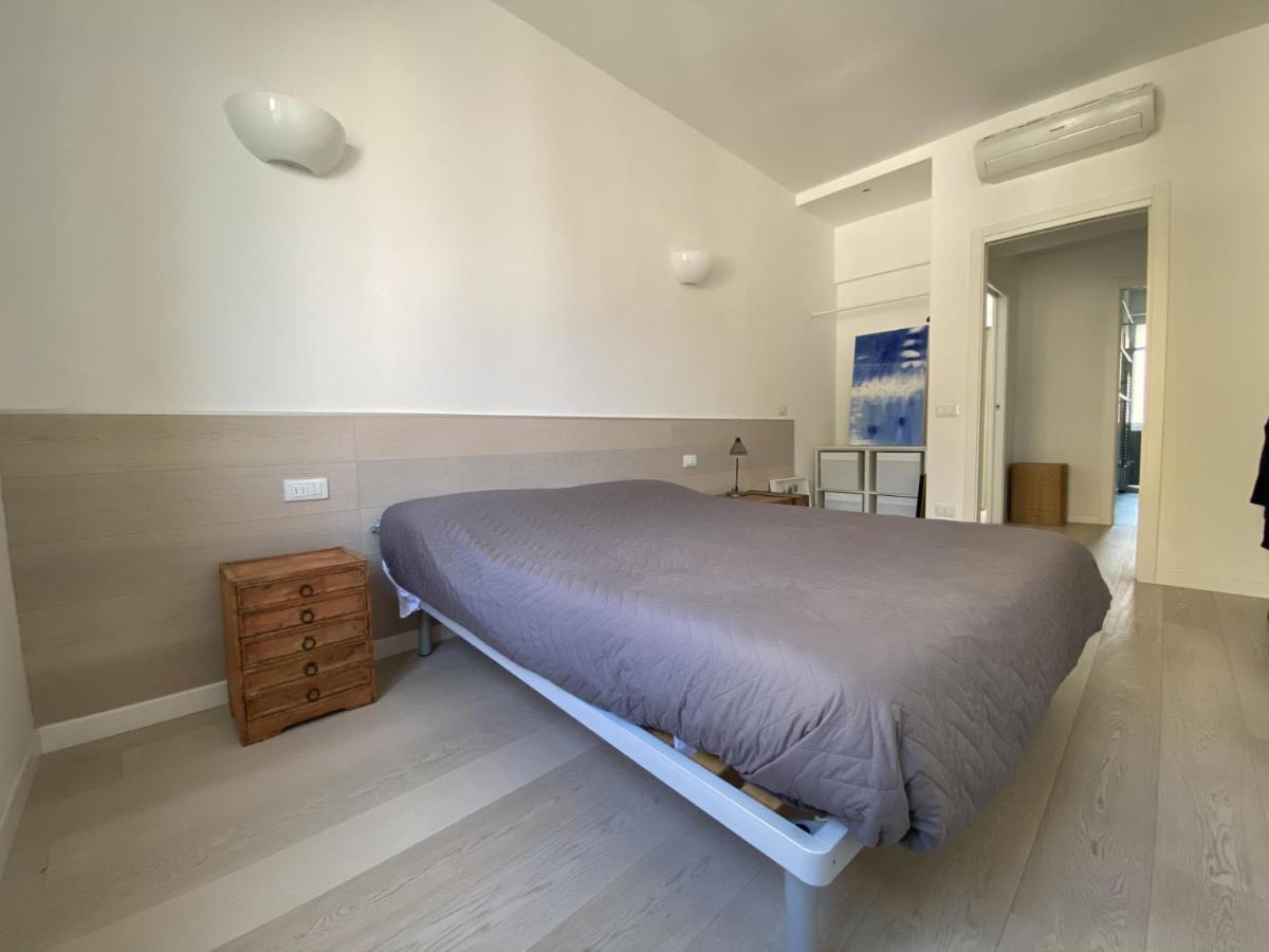 Bright & Spacious Apartment Near Navigli - Ponti Milaan Buitenkant foto